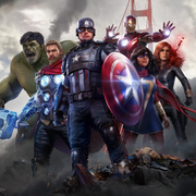 Videojuego Marvel Avengers para PlayStation 5, caja con arte de los héroes Marvel en portada.