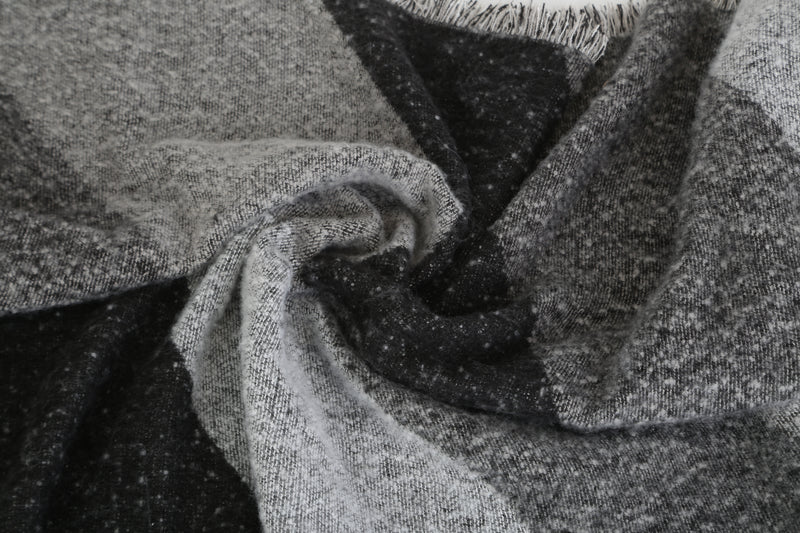Acrylic Winter Scarf – Soft and Warm with Scottish Style