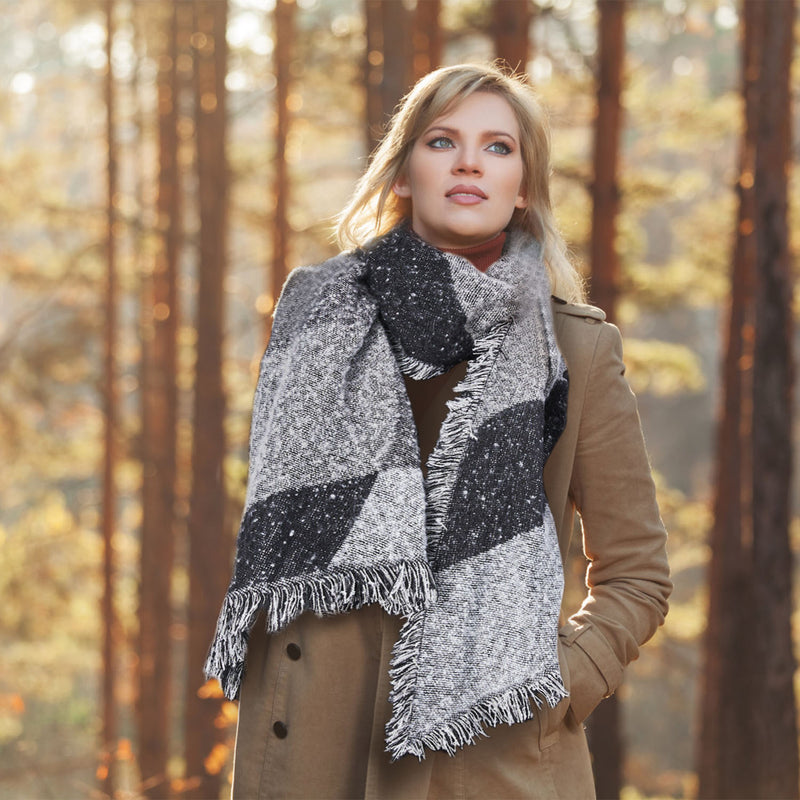 Acrylic Winter Scarf – Soft and Warm with Scottish Style