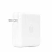 Adaptador de corriente Apple USB-C 110V 96W para portátil, con cable y enchufe en la imagen.