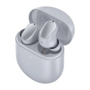 Audífonos Xiaomi Redmi Buds 3 Pro en color gris glaciar, auriculares inalámbricos con diseño compacto y estuche de carga.