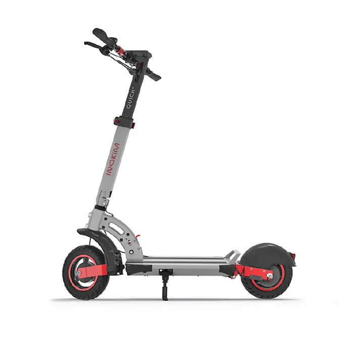 Patines eléctricos Inokim Quick 4 de la marca 0001, vista del scooter con manillar y ruedas en primer plano.