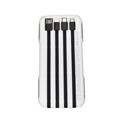 Batería portátil Kominic de 20000 mAh con pantalla digital y puertos USB para carga de dispositivos electrónicos.