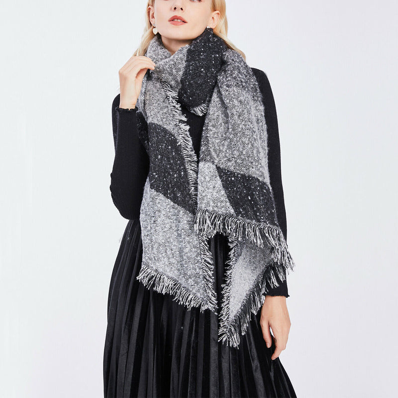 Acrylic Winter Scarf – Soft and Warm with Scottish Style